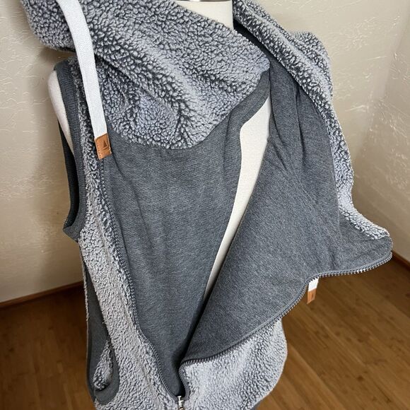 Wanakome Sherpa Vest Womens Medium Heather Gray Wool Asymmetrical Zip Hooded - Picture 6 of 10